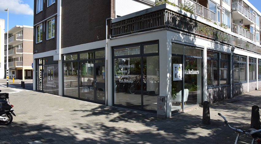 A.J. Ernststraat
